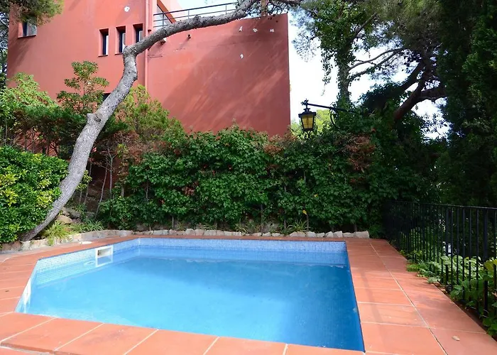 Pic De L'ocell Vila *